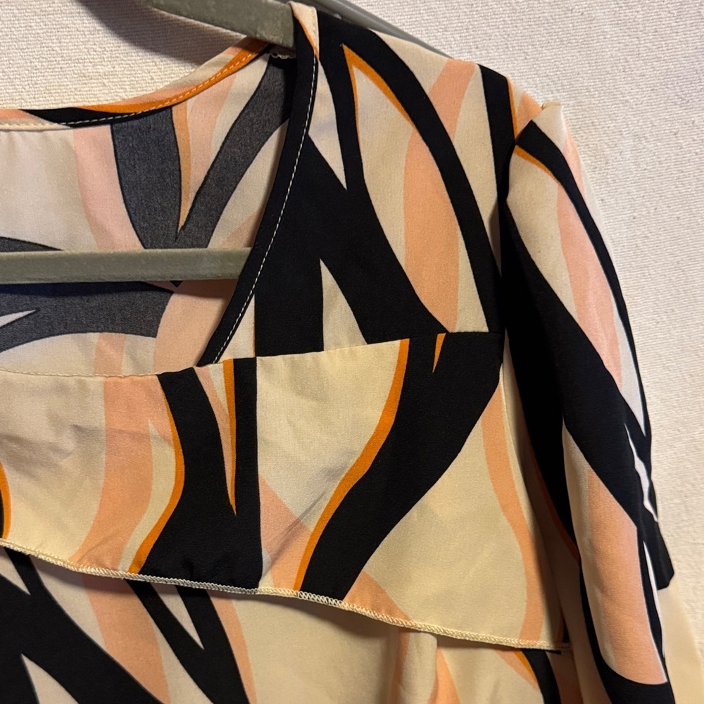 ⭐ Abstract Print Blouse 2XL Neutral Black Tan Short Sleeve Top - Picture 4 of 6